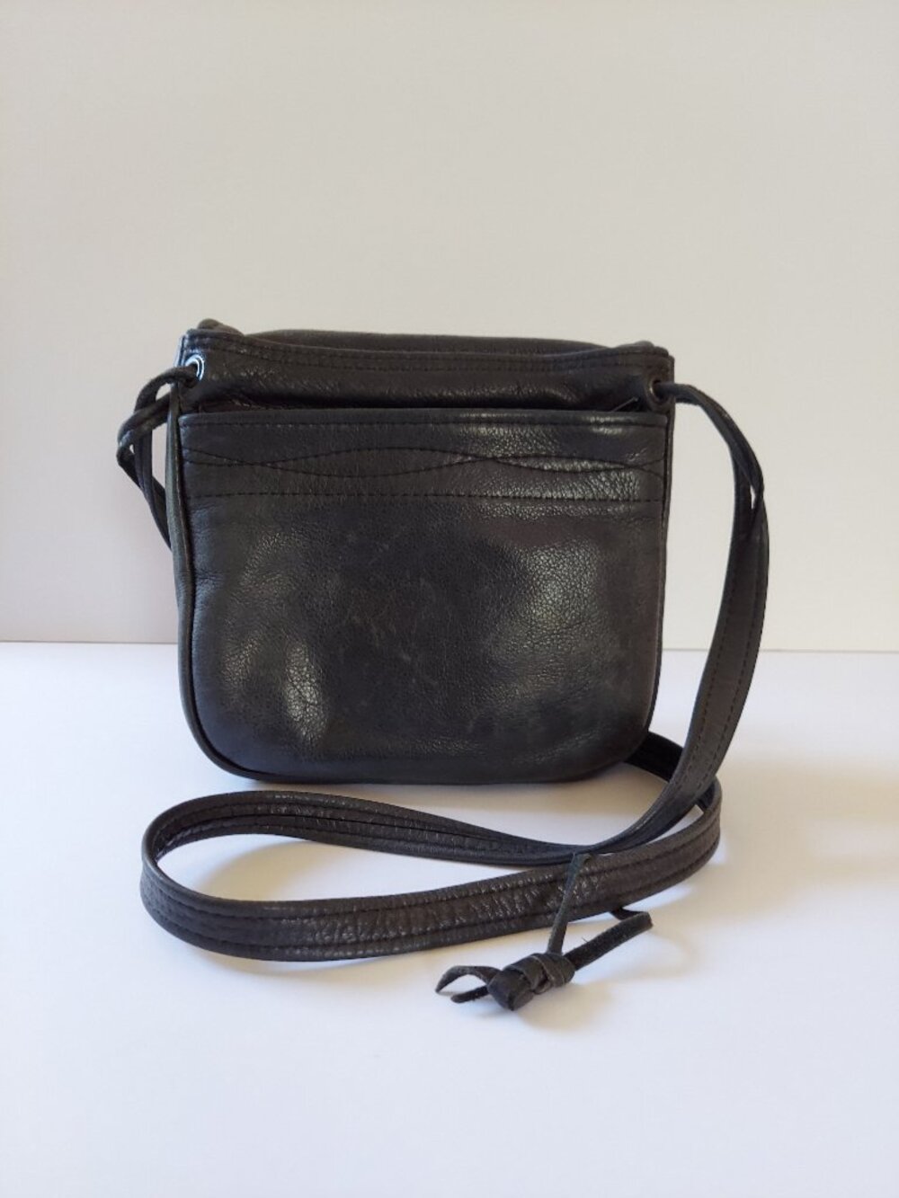Vintage 80s Italian Leather Crossbody Bag Flap Charcoal Weathered Knotted